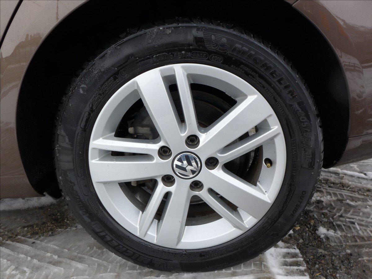 Volkswagen Golf Kombi 1,2 l 77 kw