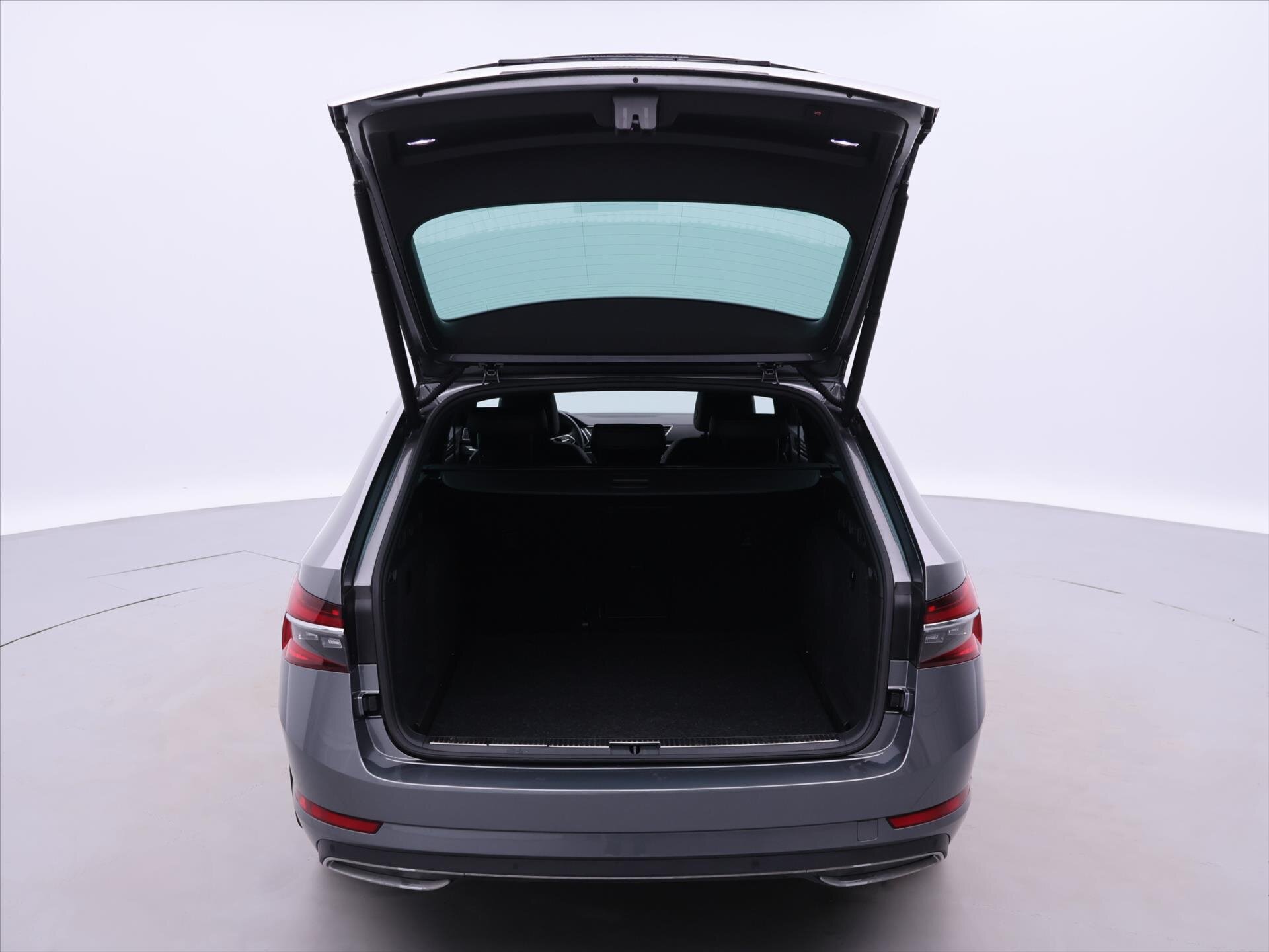 Škoda Superb Kombi 2,0 l 147 kw