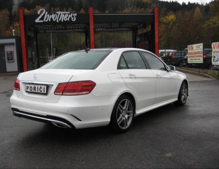 Mercedes-Benz Třídy E 6