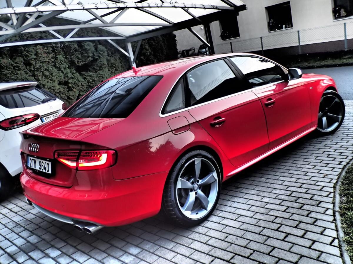 Audi S4 Sedan 3,0 l 245 kw