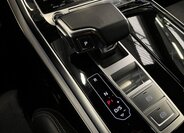 Audi Q8 SUV 3,0 l 210 kw