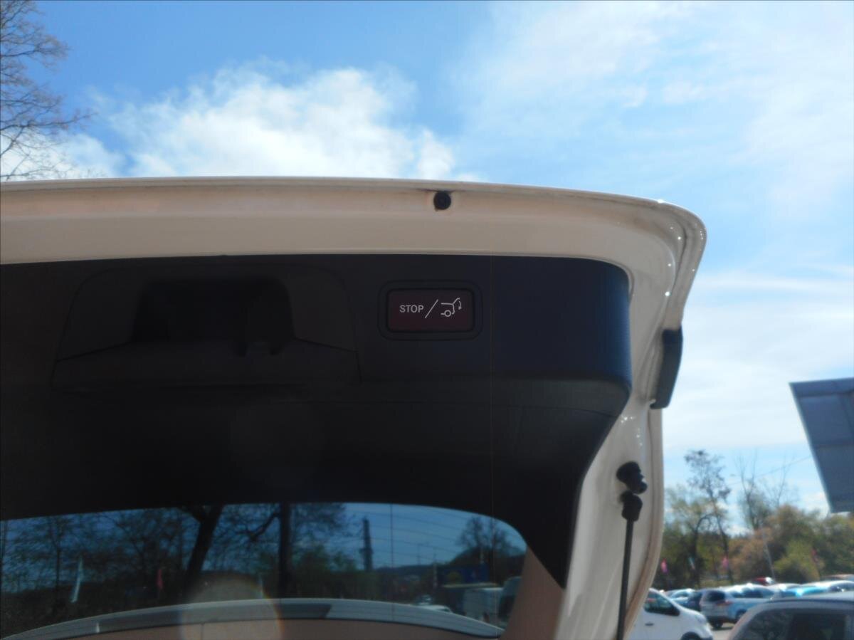 Mercedes-Benz GLC SUV / Terénní 2,0 l 143 kw