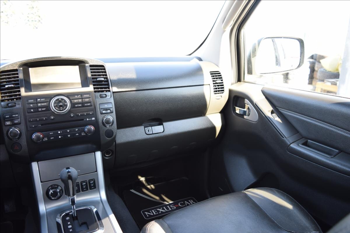 Nissan Navara Pick-up 3,0 l 170 kw