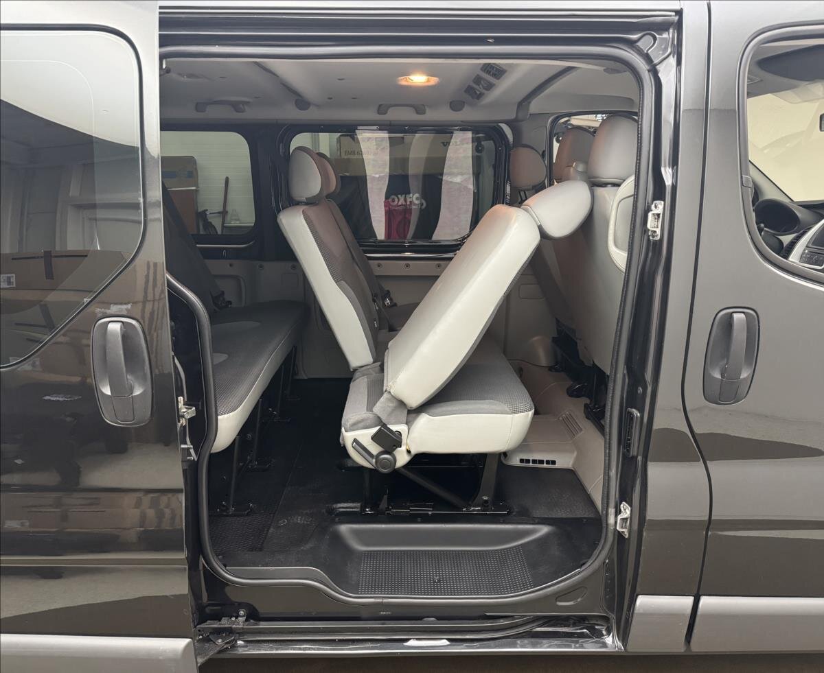 Opel Vivaro Kombi 2,0 l 84 kw