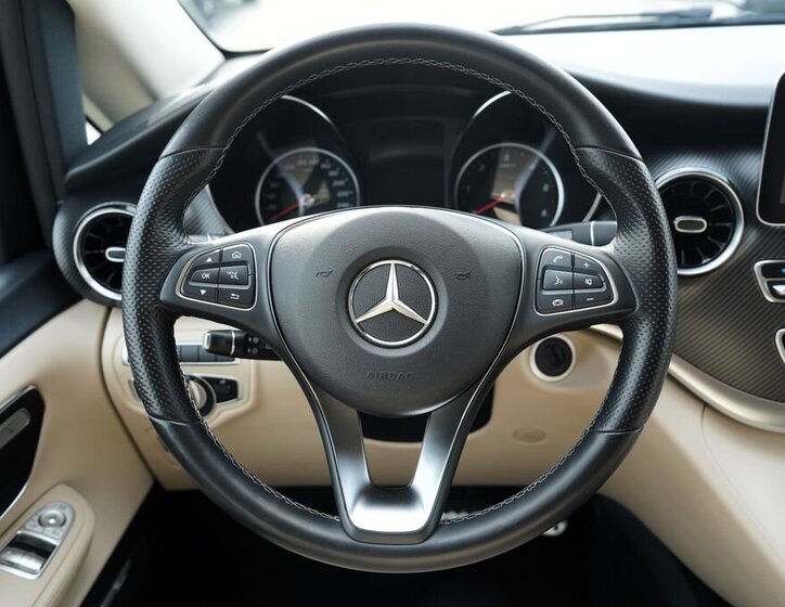 Mercedes-Benz Třídy V MPV 2,0 l 174 kw