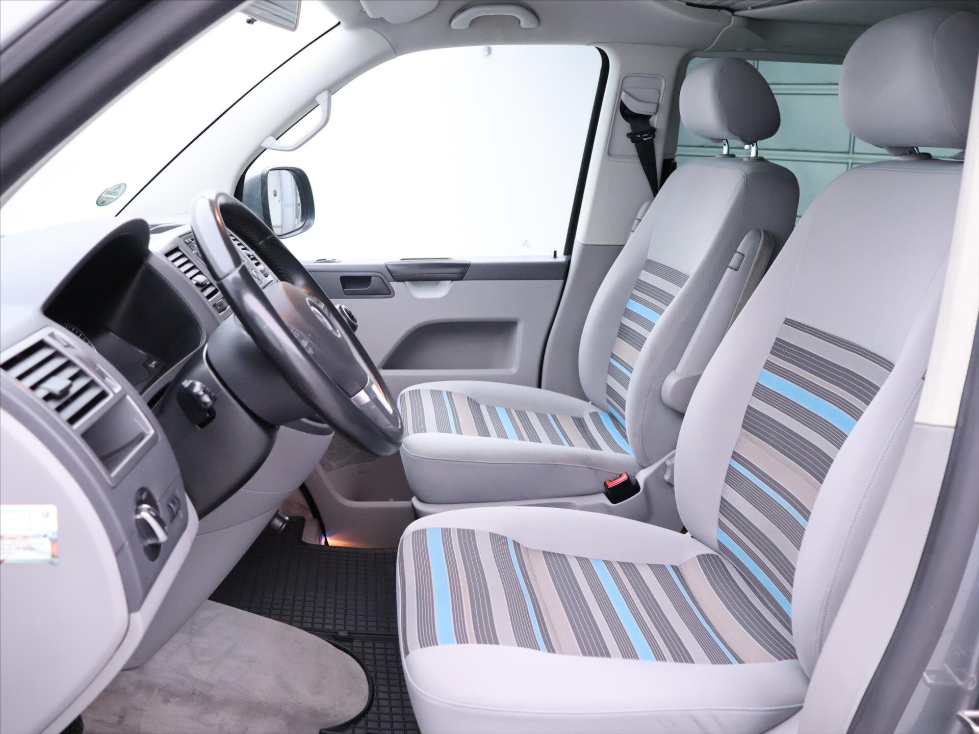 Volkswagen California Kombi 2,0 l 132 kw