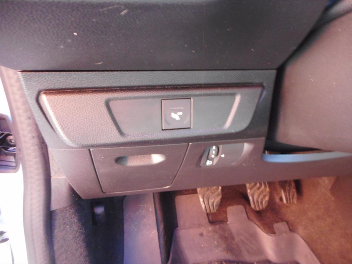 Dacia Jogger Kombi 999,0 81 kw