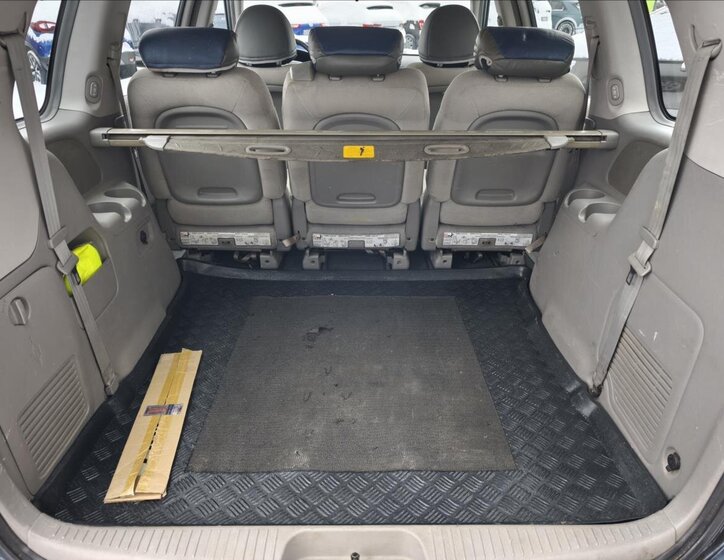 KIA Carnival MPV 2,9 l 136 kw