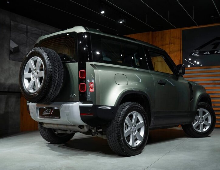 Land Rover Defender SUV / Terénní 3,0 l 294 kw