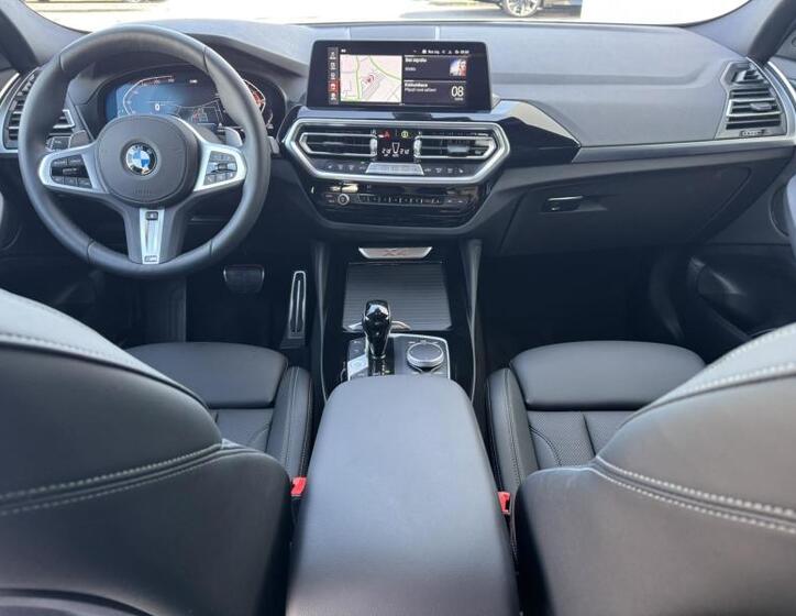 BMW X4 8