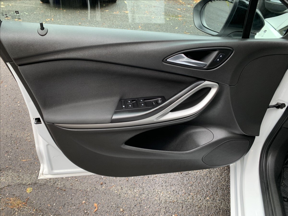 Opel Astra Hatchback 1,5 l 77 kw