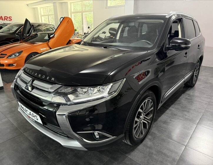 Mitsubishi Outlander SUV / Terénní 2,3 l 110 kw