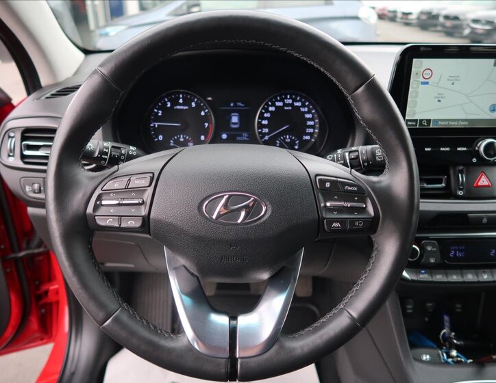 Hyundai i30 Hatchback 998,0 88 kw