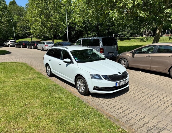 Škoda Octavia 9