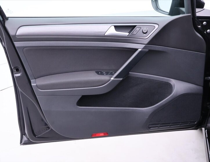 Volkswagen Golf Kombi 999,0 81 kw