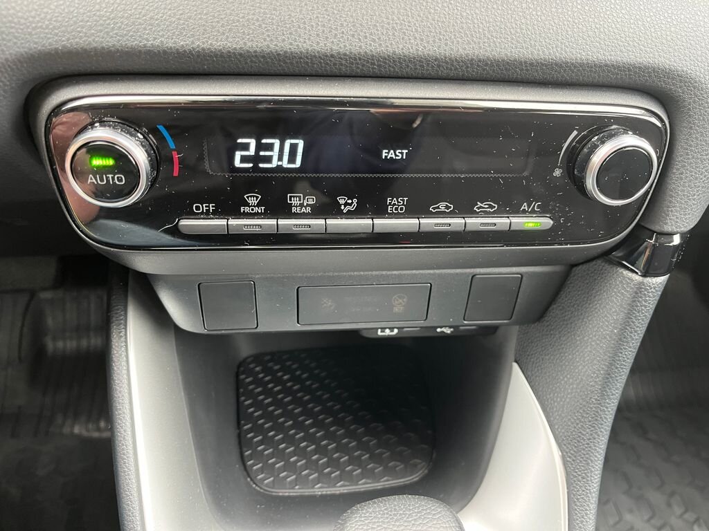 Toyota Yaris Hatchback 1,5 l 68 kw