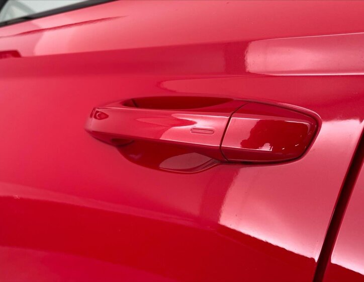 Škoda Karoq SUV / Terénní 1,5 l 110 kw