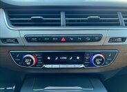 Audi SQ7 SUV / Terénní 4,0 l 320 kw