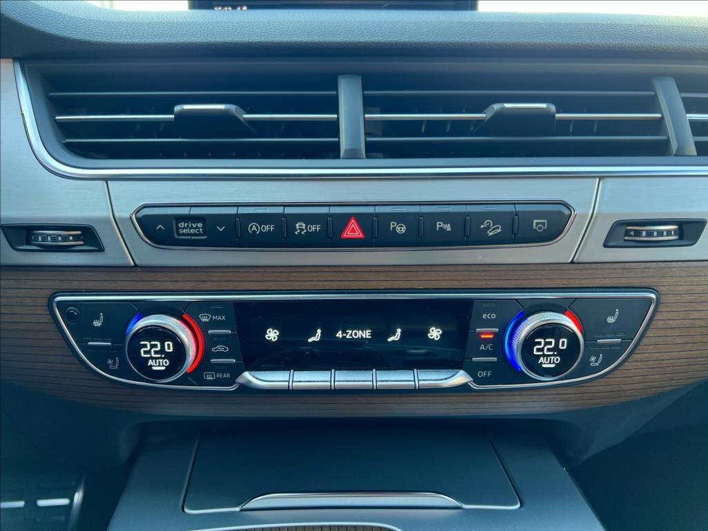 Audi SQ7 SUV / Terénní 4,0 l 320 kw