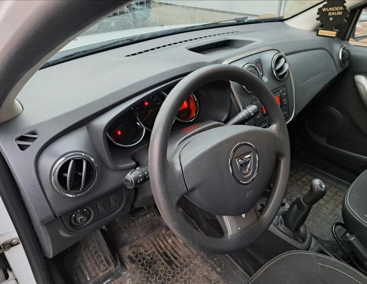 Dacia Sandero Hatchback 1,1 l 54 kw