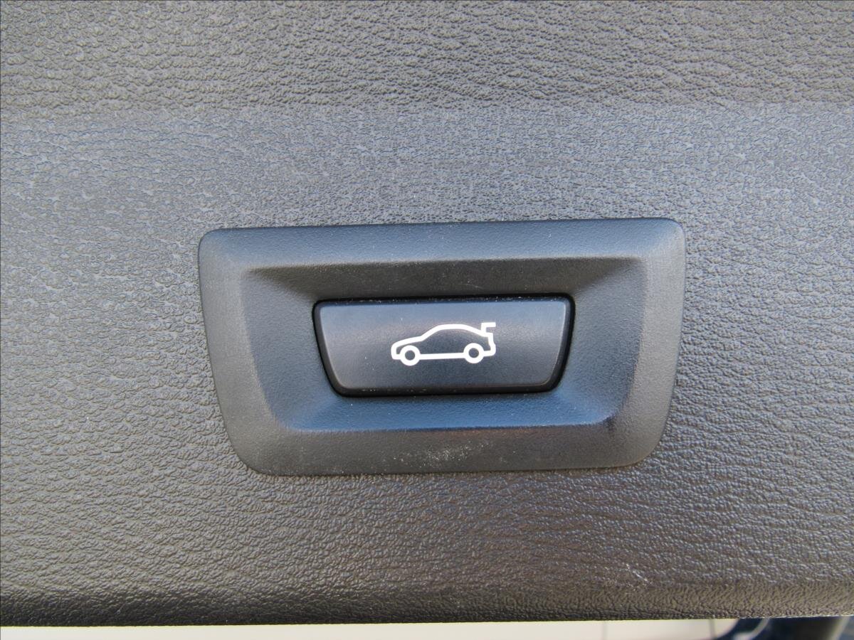 BMW X1 SUV / Terénní 1,5 l 100 kw