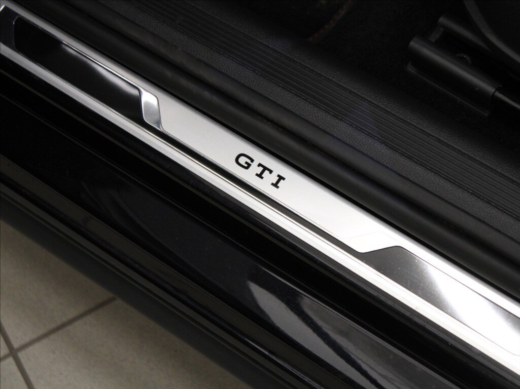 Volkswagen Polo Hatchback 2,0 l 152 kw