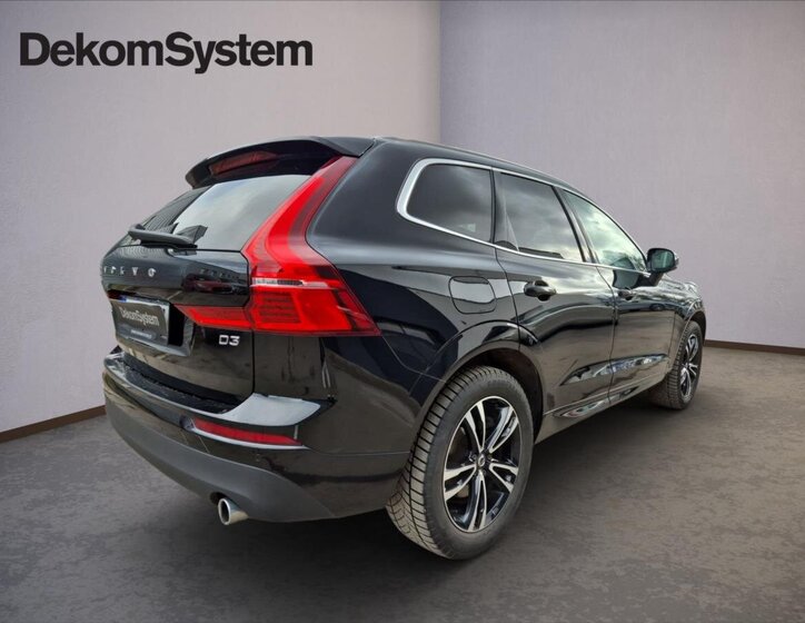 Volvo XC60 SUV / Terénní 2,0 l 110 kw