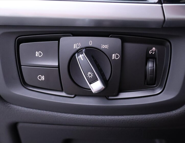 BMW X5 SUV 3,0 l 230 kw