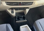 Volkswagen Multivan 18