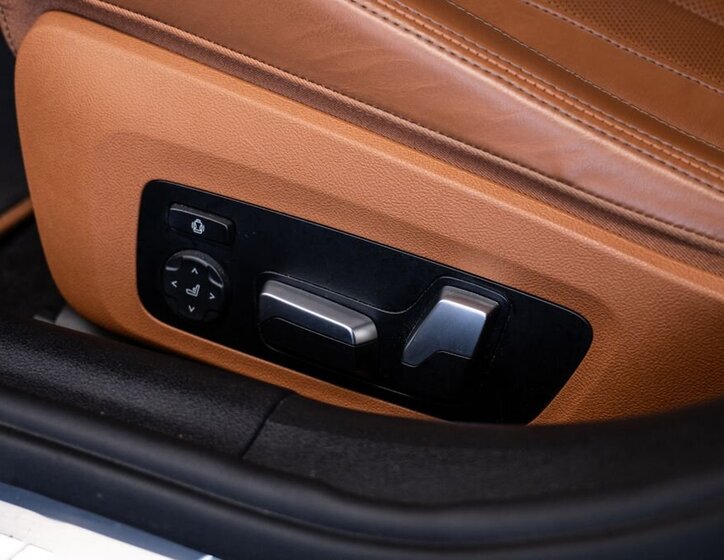 BMW Řada 8 Sedan 4,4 l 390 kw