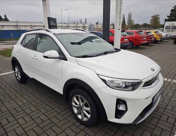 KIA Stonic SUV / Terénní 1,4 l 73 kw