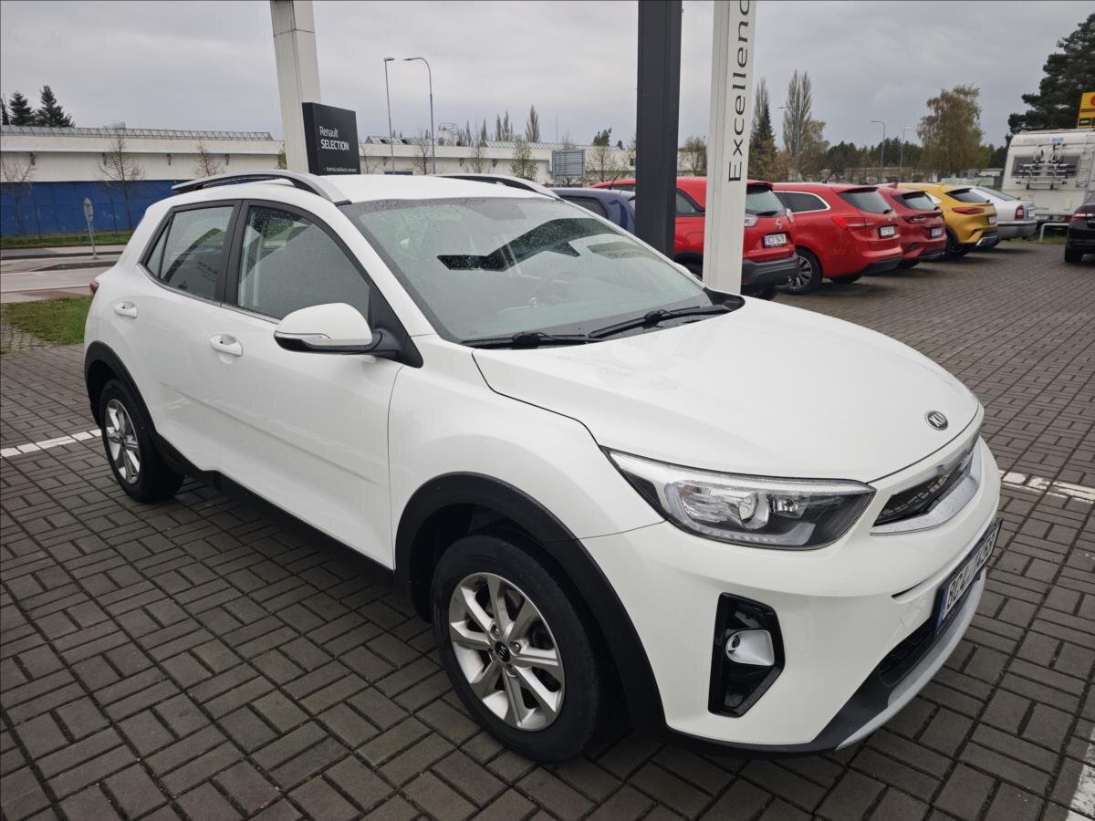 KIA Stonic SUV / Terénní 1,4 l 73 kw