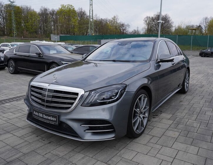 Mercedes-Benz Třídy S Sedan / Limuzína 4,0 l 345 kw