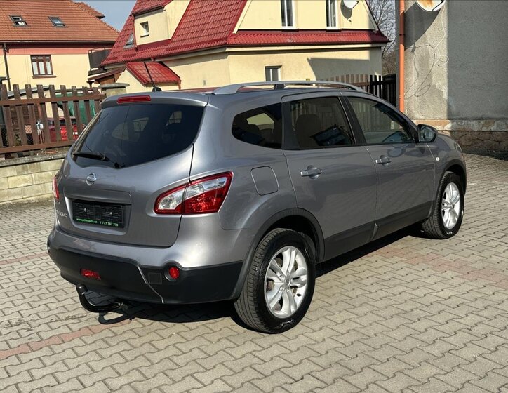 Nissan Qashqai Hatchback 2,0 l 104 kw