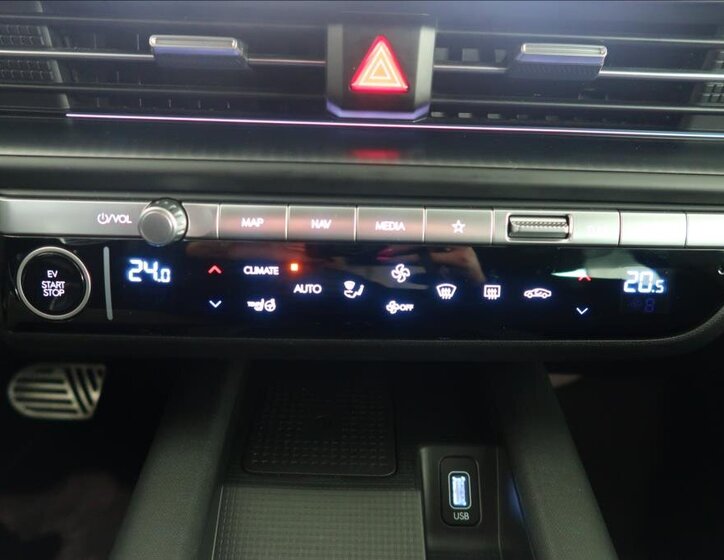 Hyundai Ioniq 6 Sedan / Limuzína 0,0 239 kw