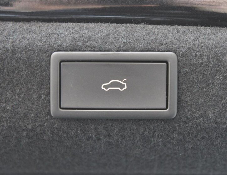 Škoda Superb Sedan / Limuzína 2,0 l 147 kw