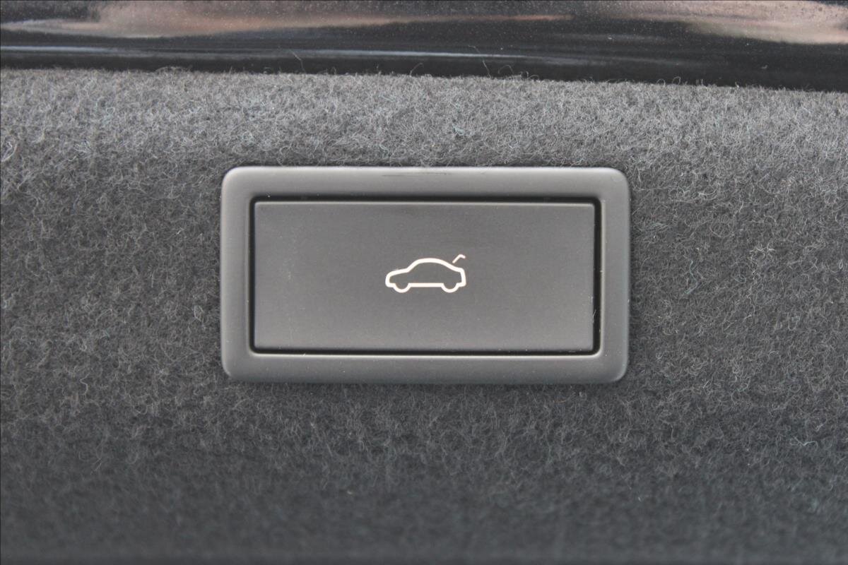 Škoda Superb Sedan / Limuzína 2,0 l 147 kw