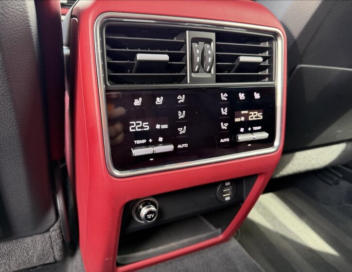 Porsche Cayenne SUV / Terénní 3,0 l 250 kw
