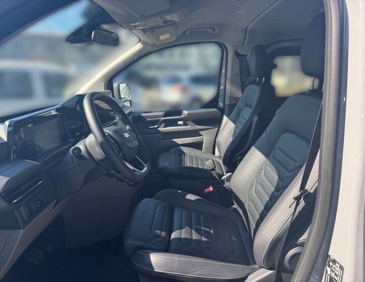 Ford Tourneo Custom 7