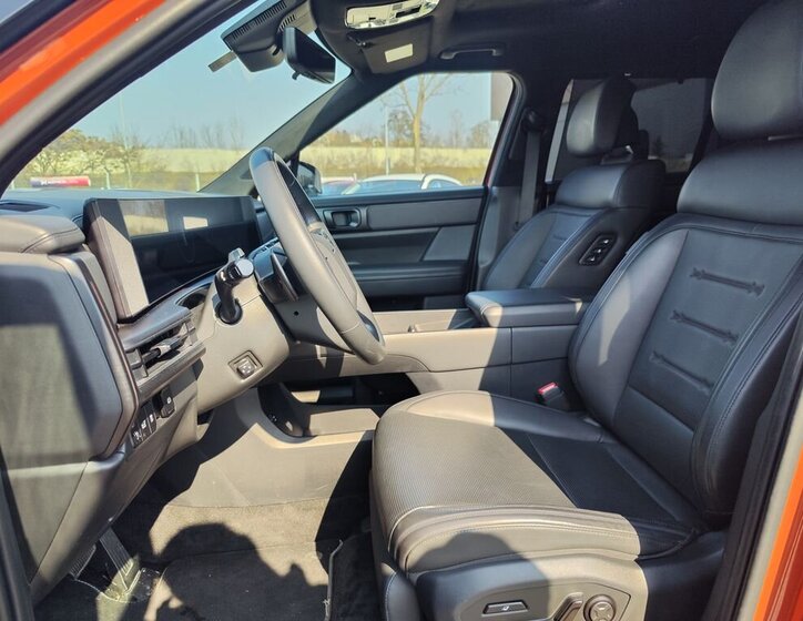 Hyundai Santa Fe SUV / Terénní 1,6 l 158 kw