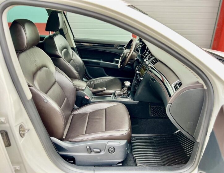 Škoda Superb 19