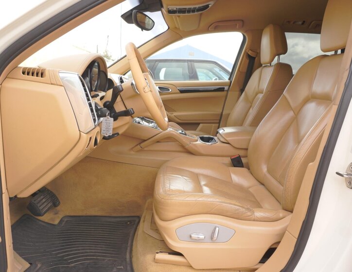 Porsche Cayenne SUV 3,0 l 176 kw