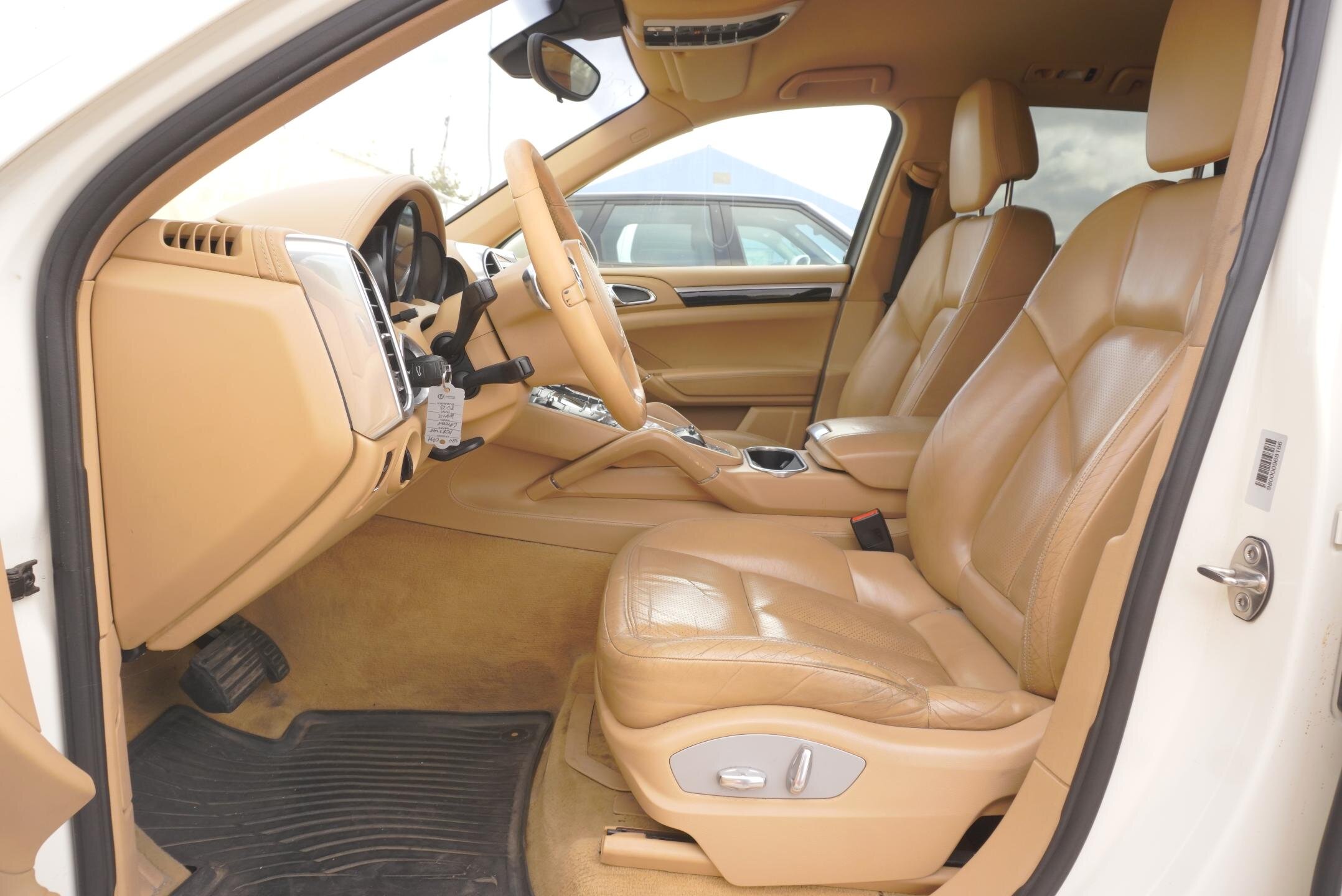 Porsche Cayenne SUV 3,0 l 176 kw