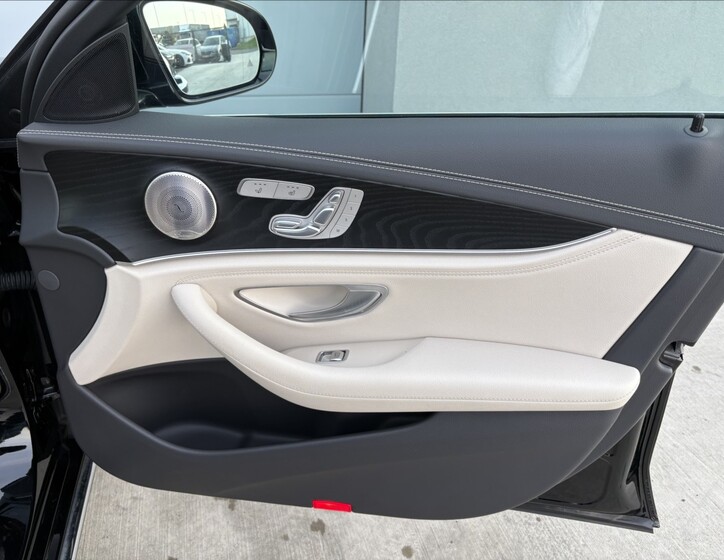 Mercedes-Benz Třídy E 23