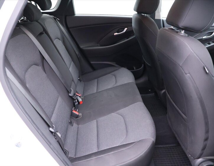 Hyundai i30 Kombi 998,0 88 kw