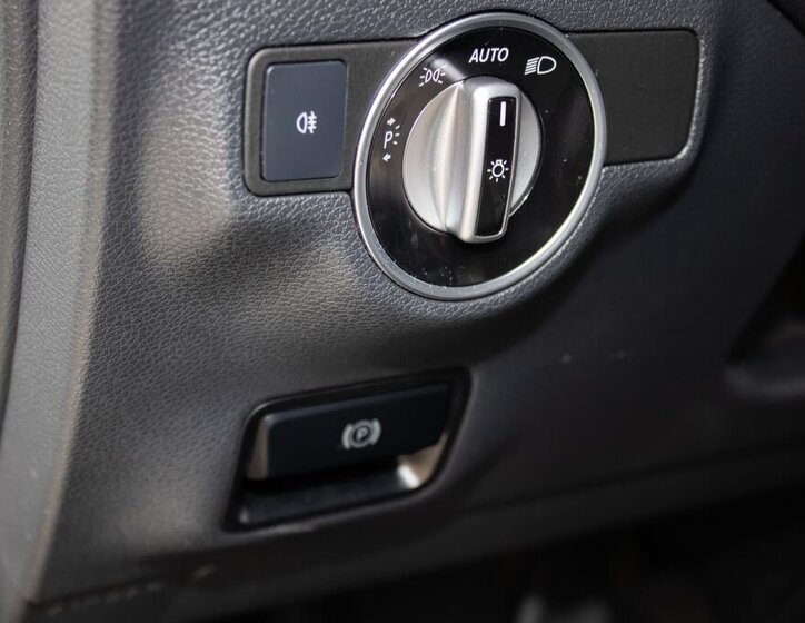 Mercedes-Benz CLA Kombi 1,5 l 80 kw