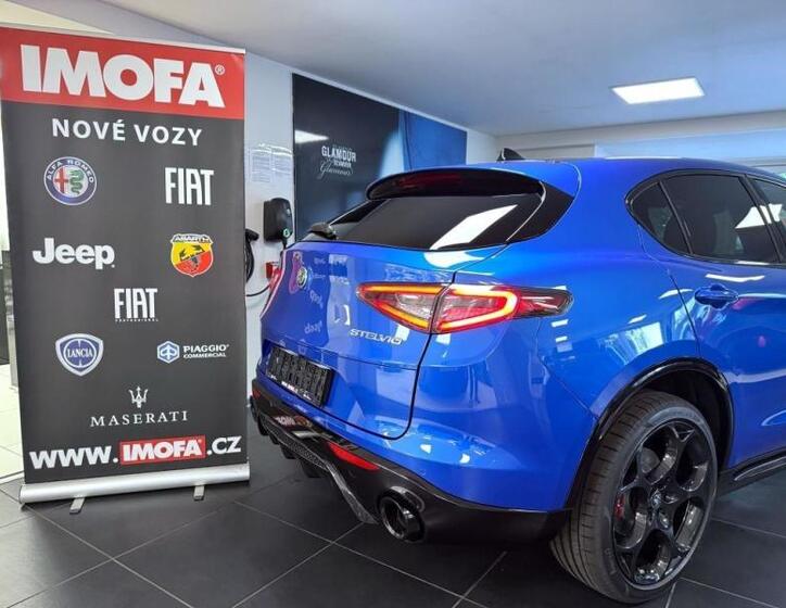 Alfa Romeo Stelvio 5