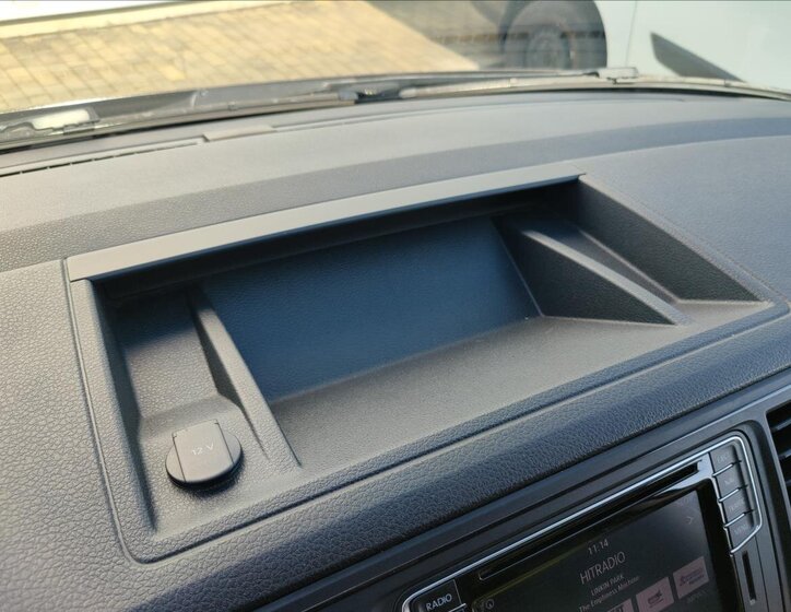 Volkswagen Caravelle 37