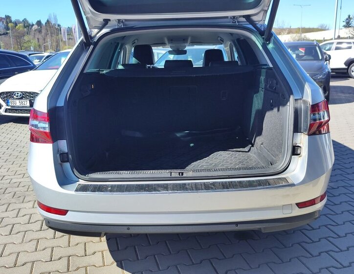 Škoda Superb Kombi 2,0 l 140 kw