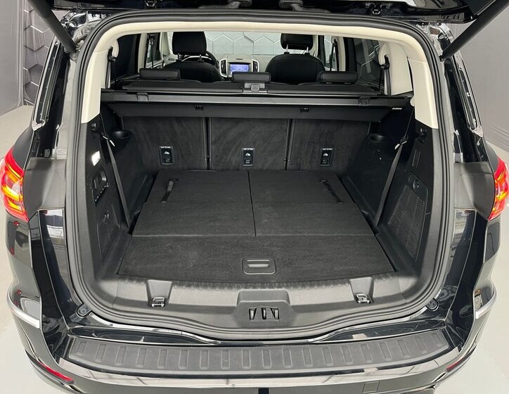 Ford S-MAX MPV 2,5 l 140 kw